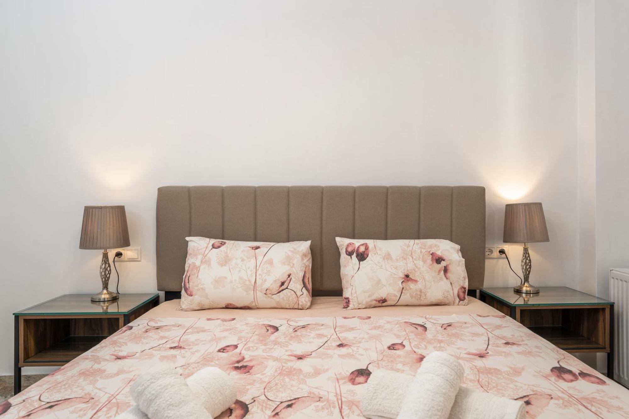 Neon 2Br Luxurious Central Apt Heraklion Exteriör bild