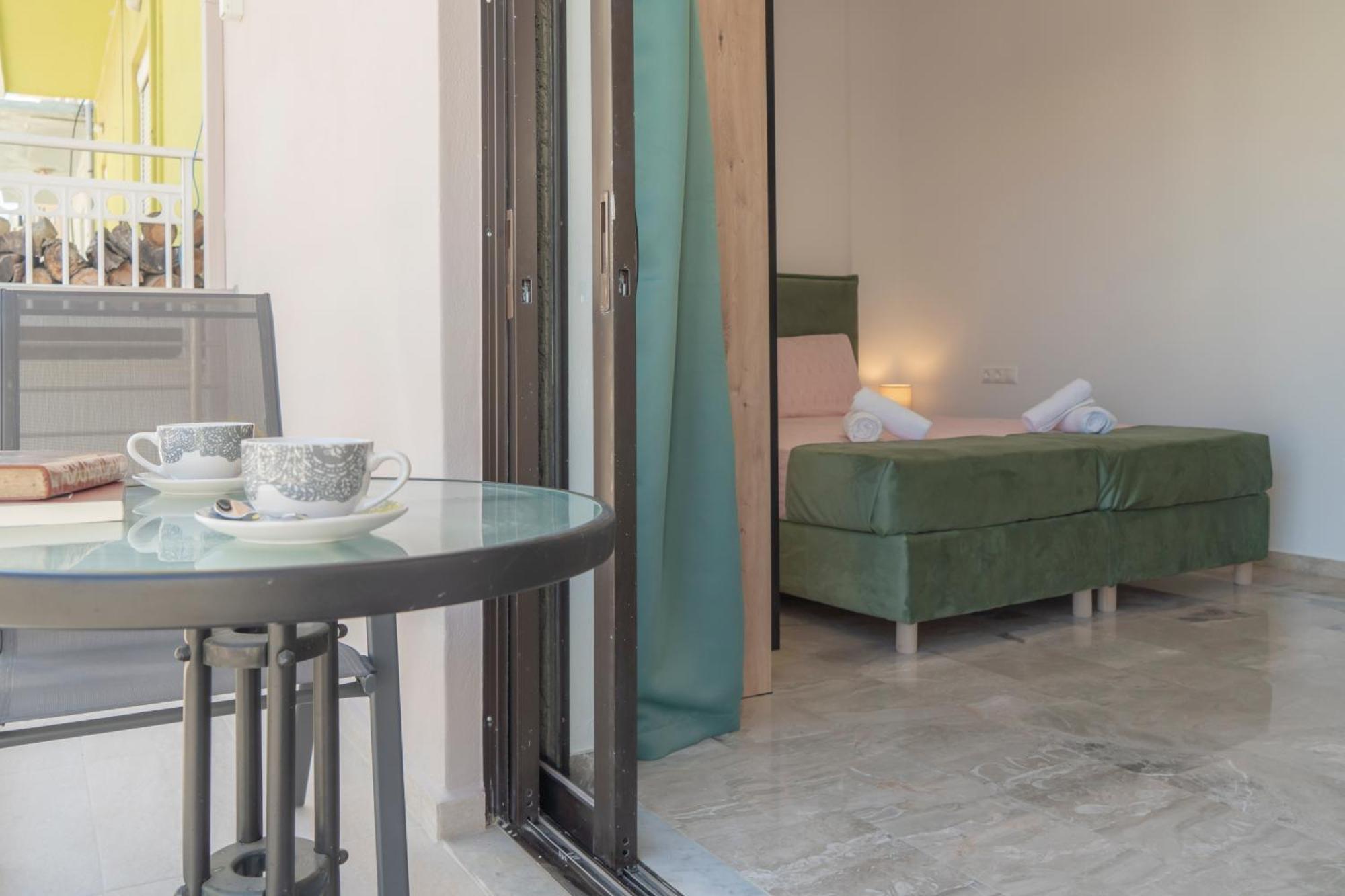 Neon 2Br Luxurious Central Apt Heraklion Exteriör bild